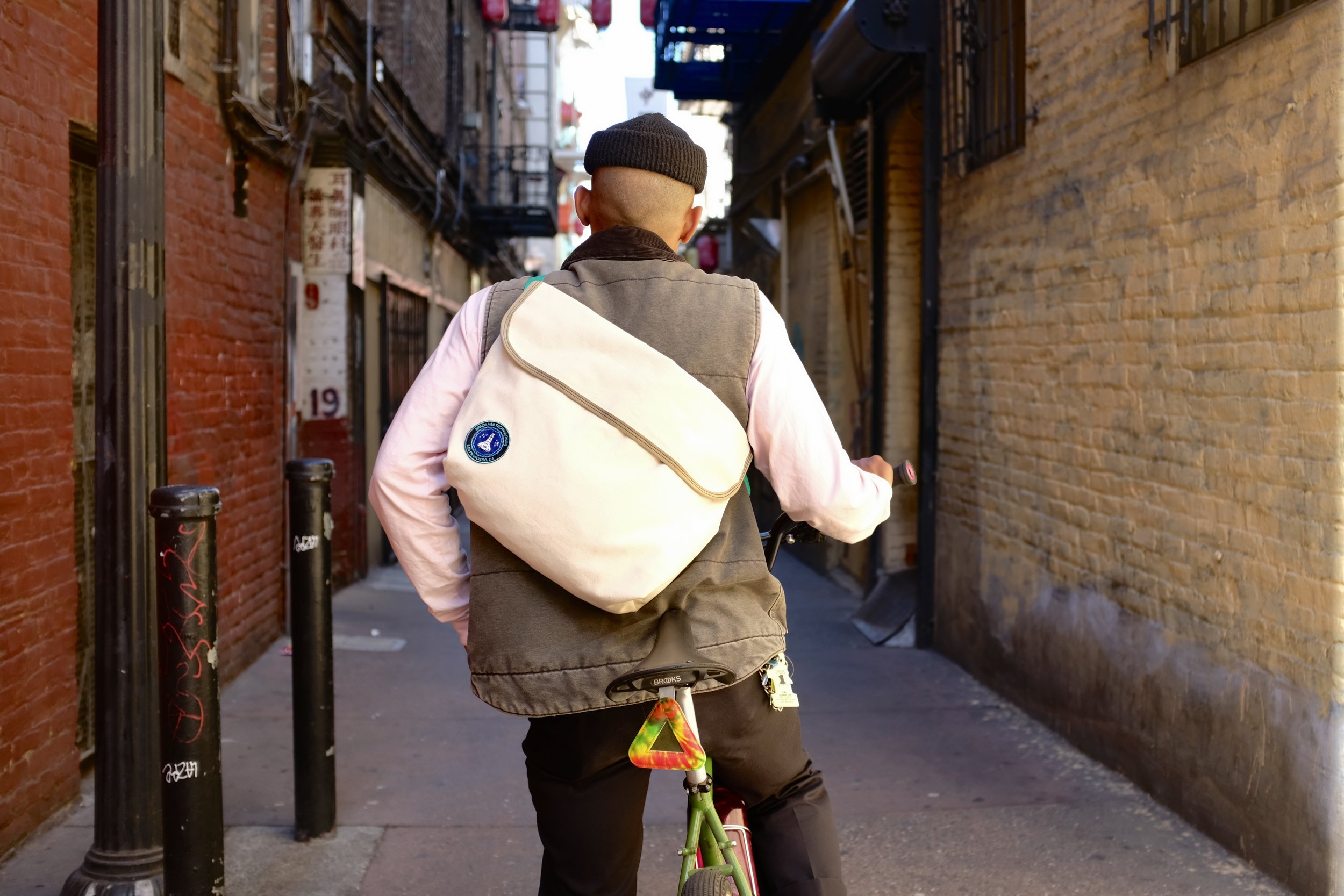 ネット販売品 MASH Space Age Musette Sling Bag - 自転車